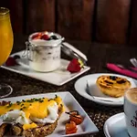 Bed and Breakfast By The River 3*
