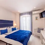 Bed & Breakfast By The River