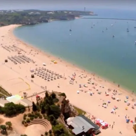 By The River Bed & Breakfast