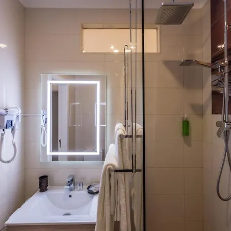 By The River 3* Ferragudo (Faro)