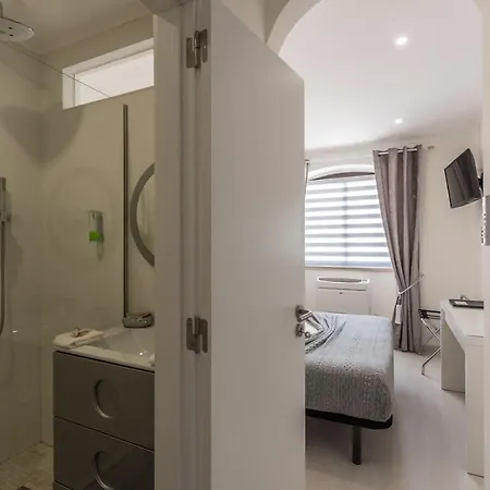 By The River Ferragudo (Faro)