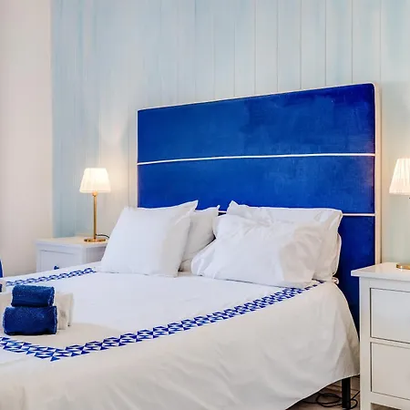 By The River Ferragudo (Faro)