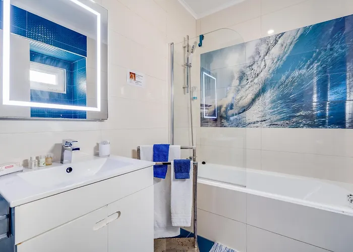 By The River 3* Ferragudo (Faro)